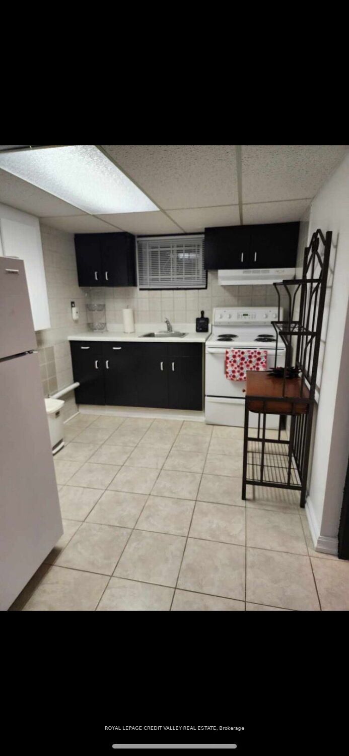 39 Eldomar Ave