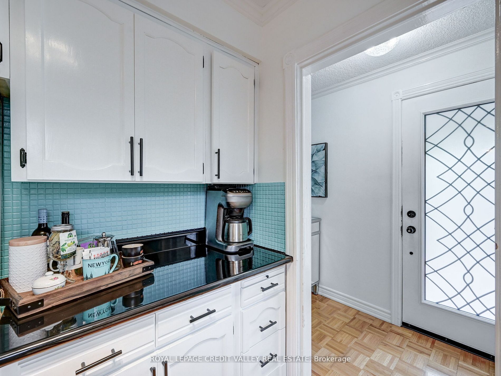 39 Eldomar Ave