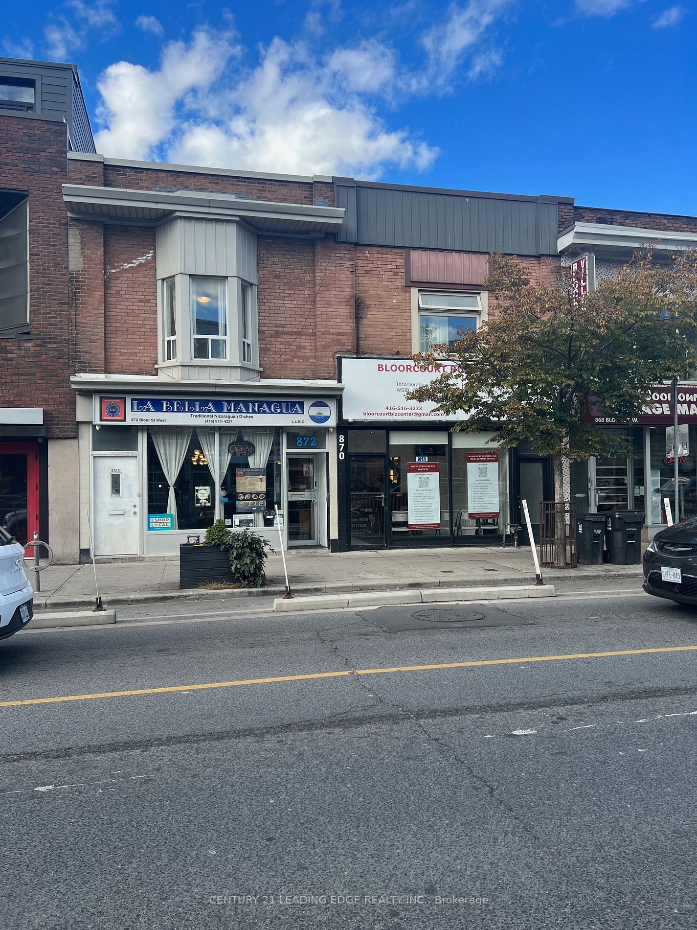 870 Bloor St W
