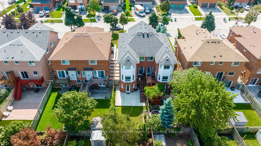 5628 Palmerston Cres