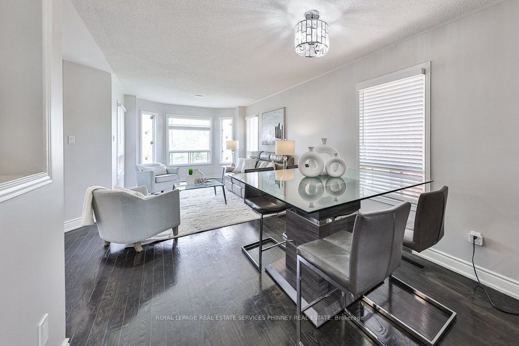 5628 Palmerston Cres