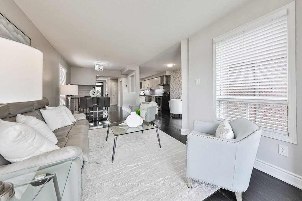 5628 Palmerston Cres