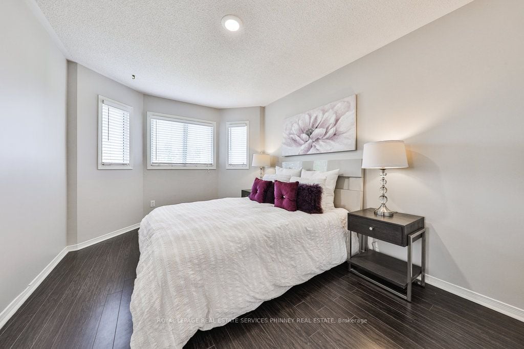 5628 Palmerston Cres