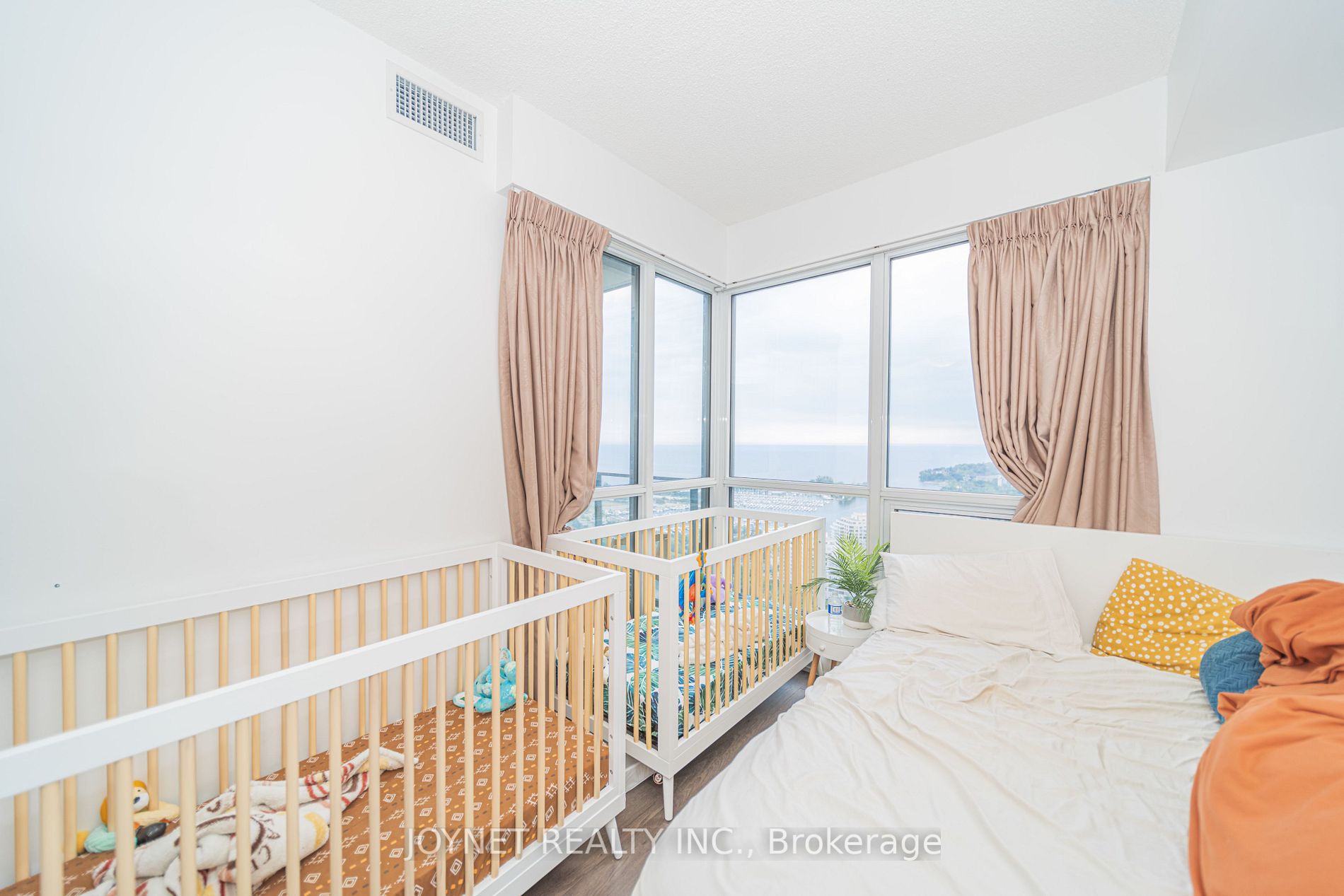 2200 Lake Shore Boulevard W #3801