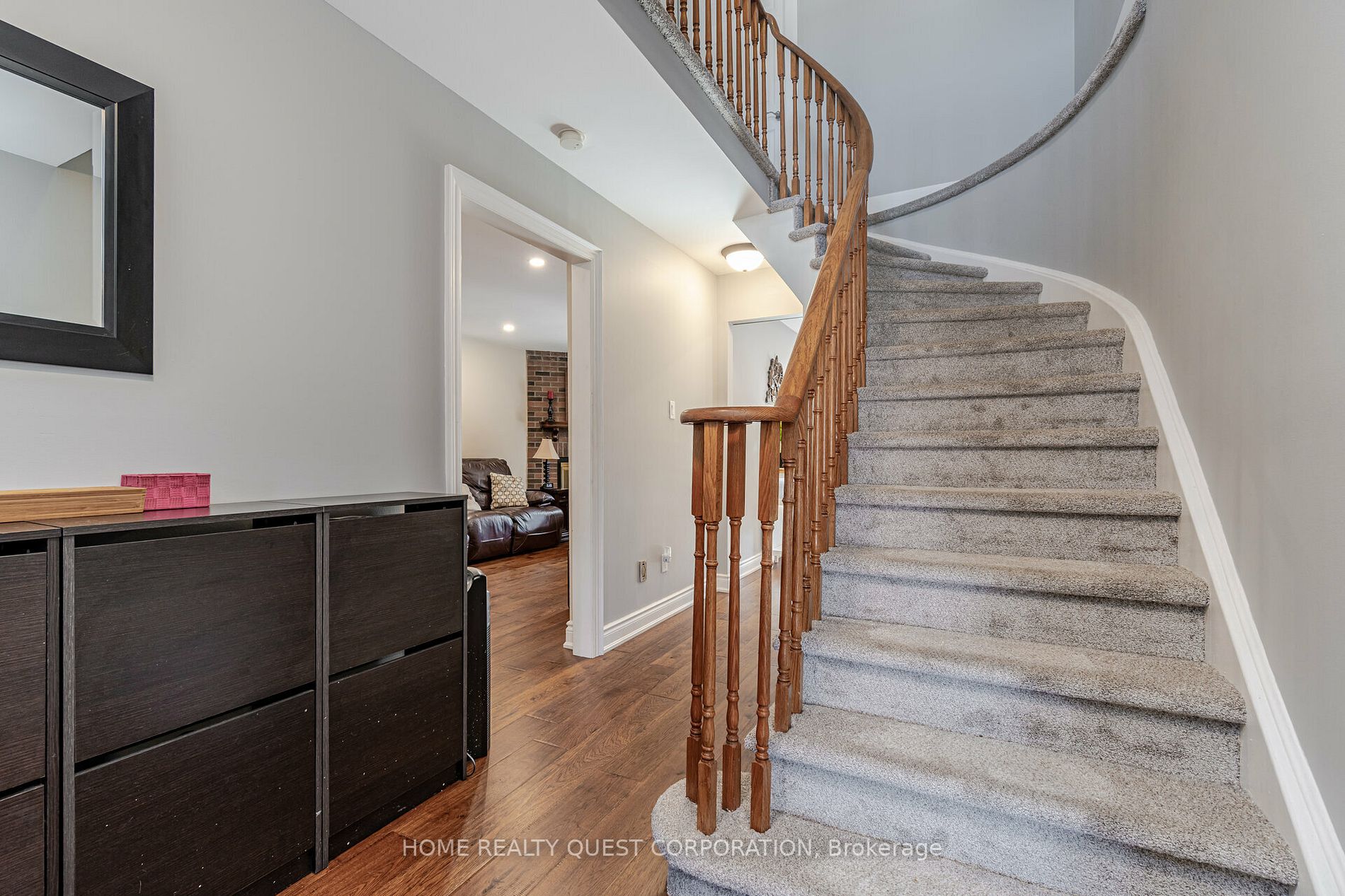 3708 Colonial Dr