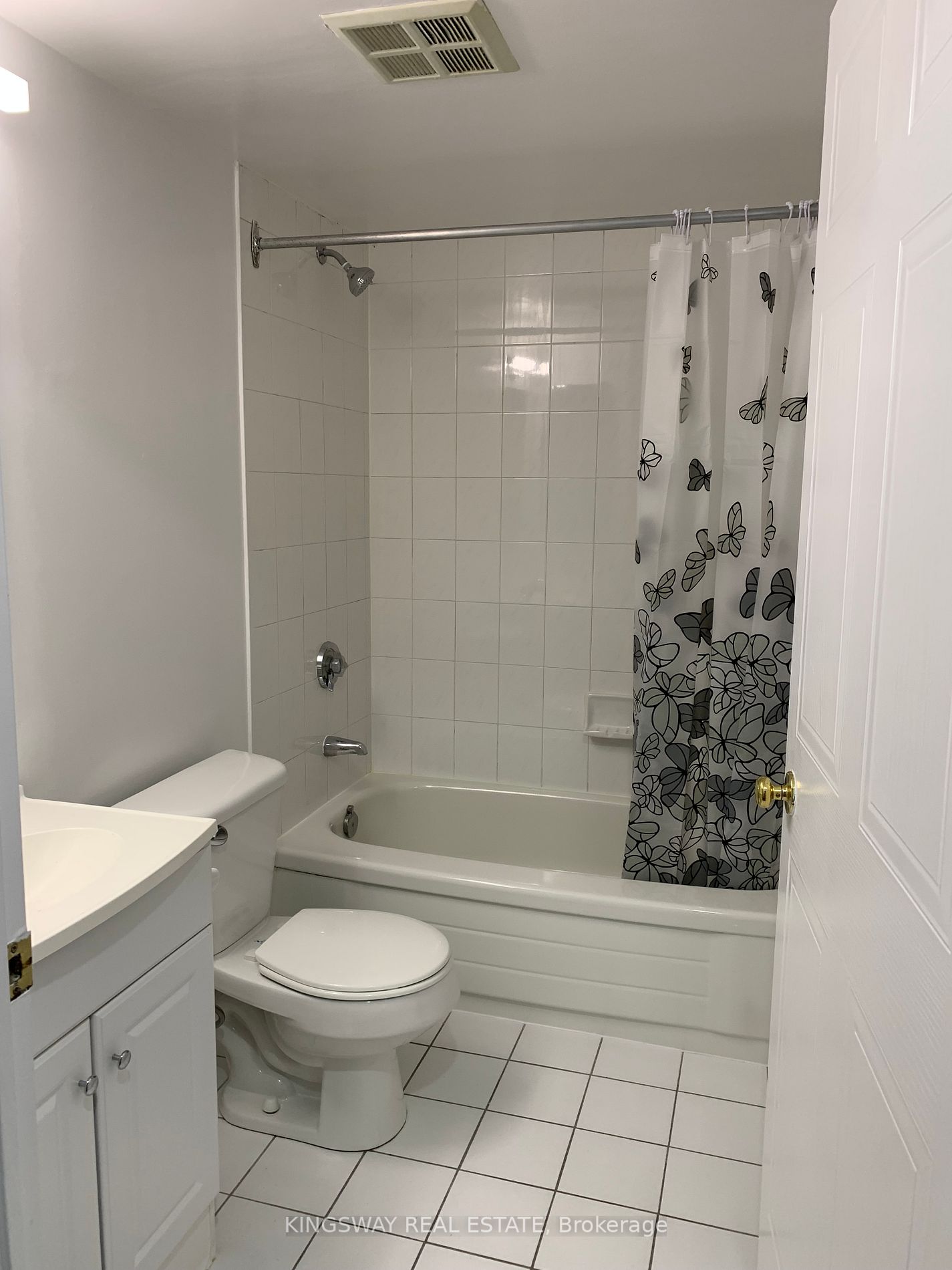 135 Hillcrest Ave, #904