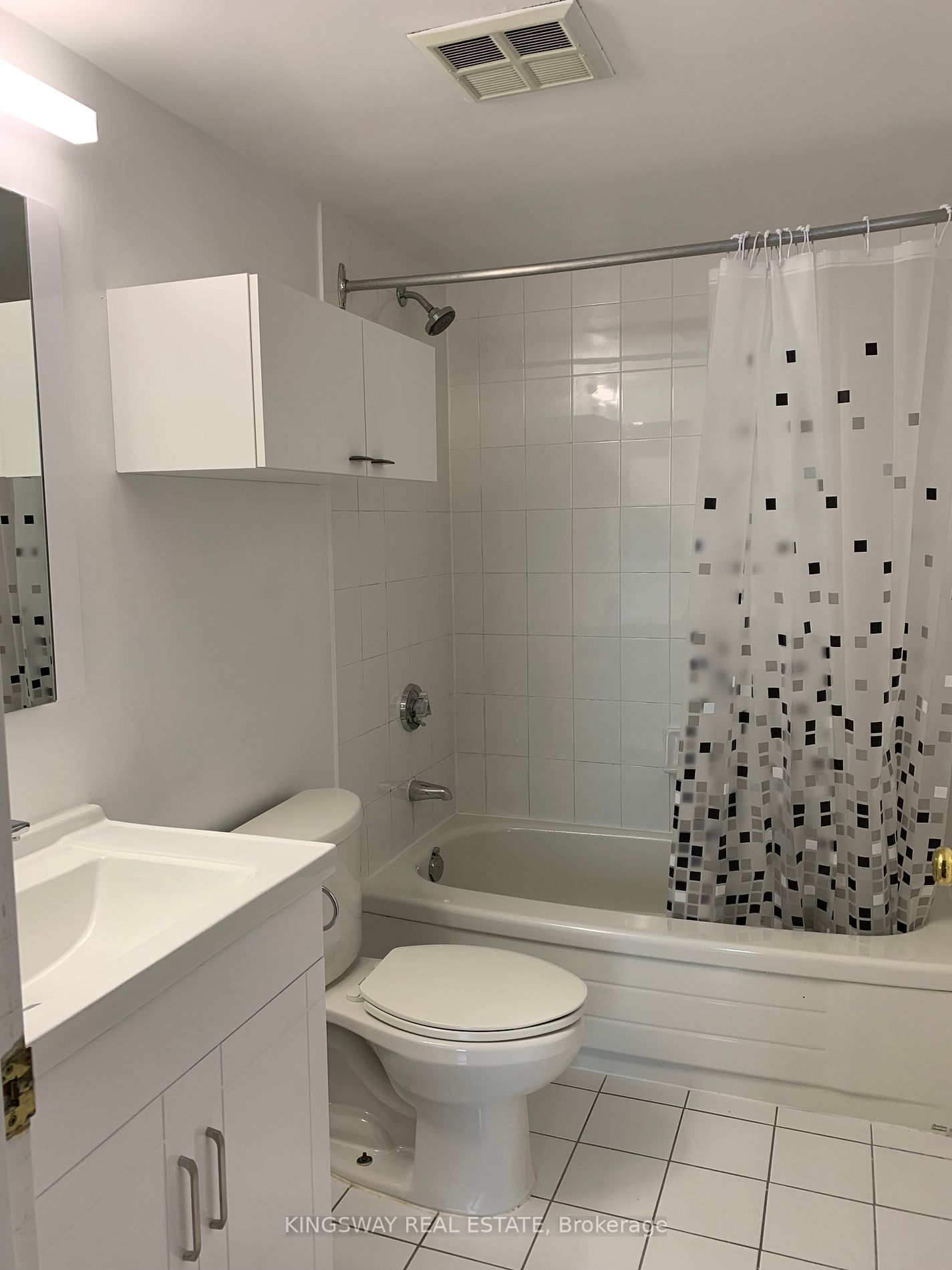 135 Hillcrest Ave, #904