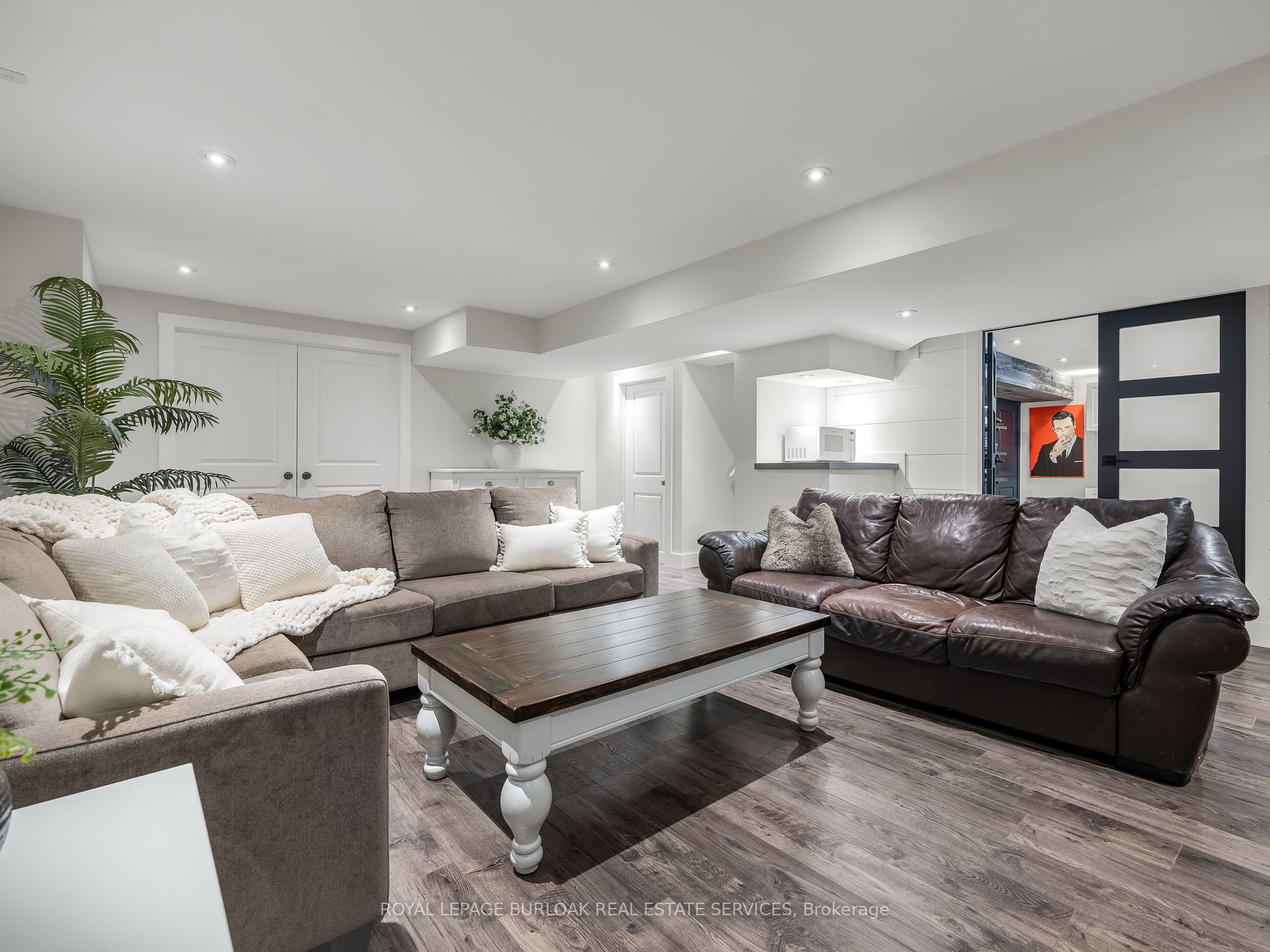 3343 Hiscott Ave