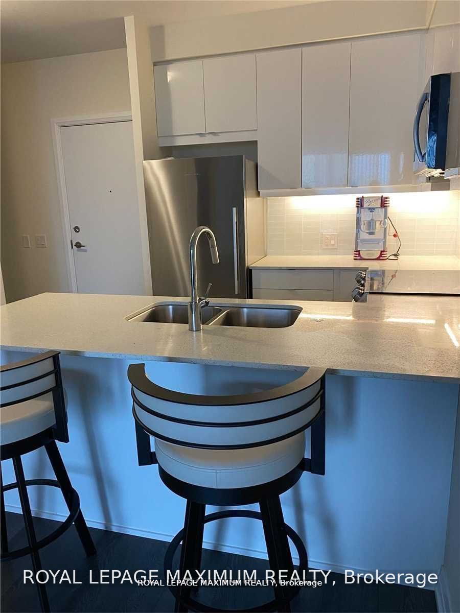 50 Thomas Riley Rd, #819