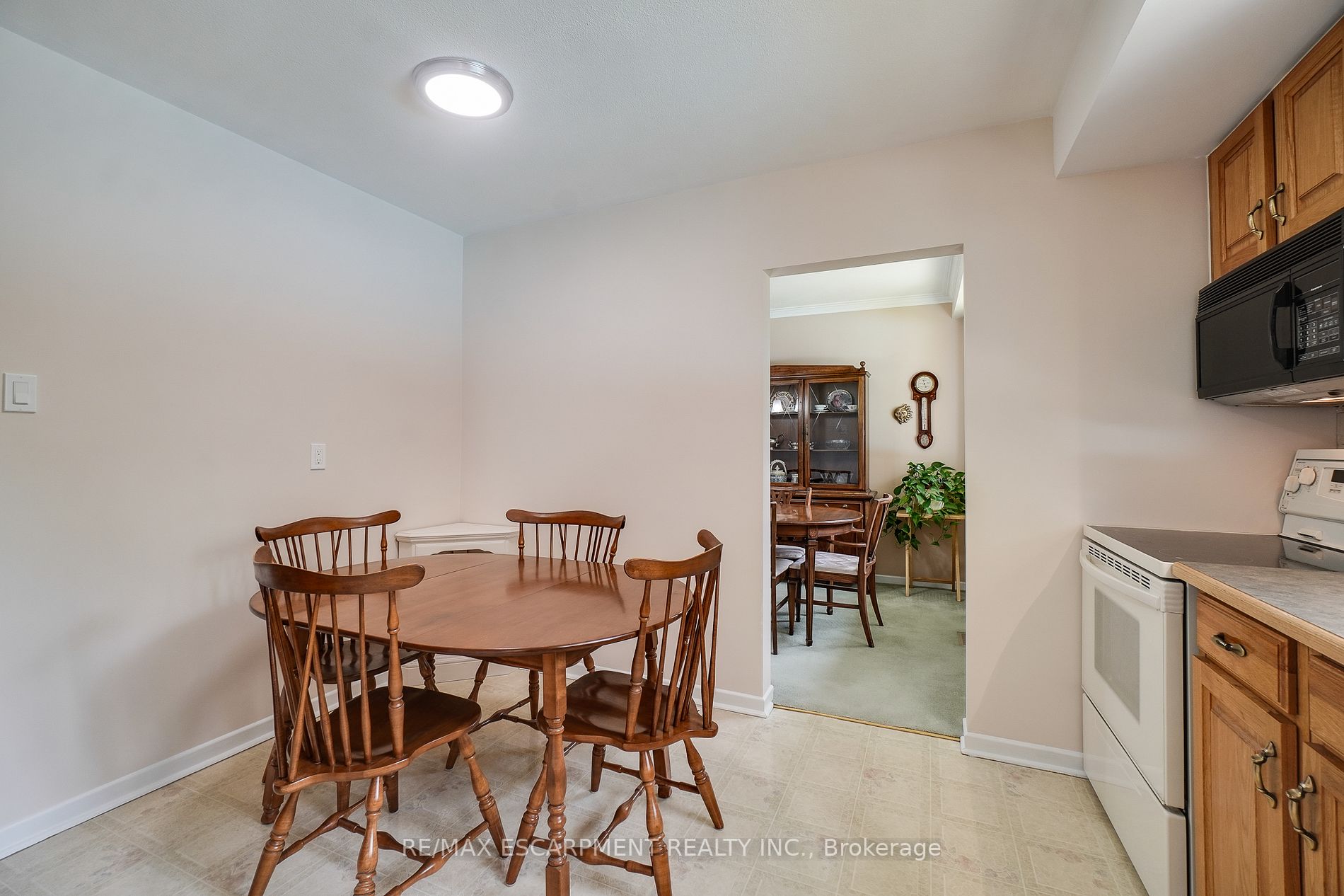 3467 Geneva Pl