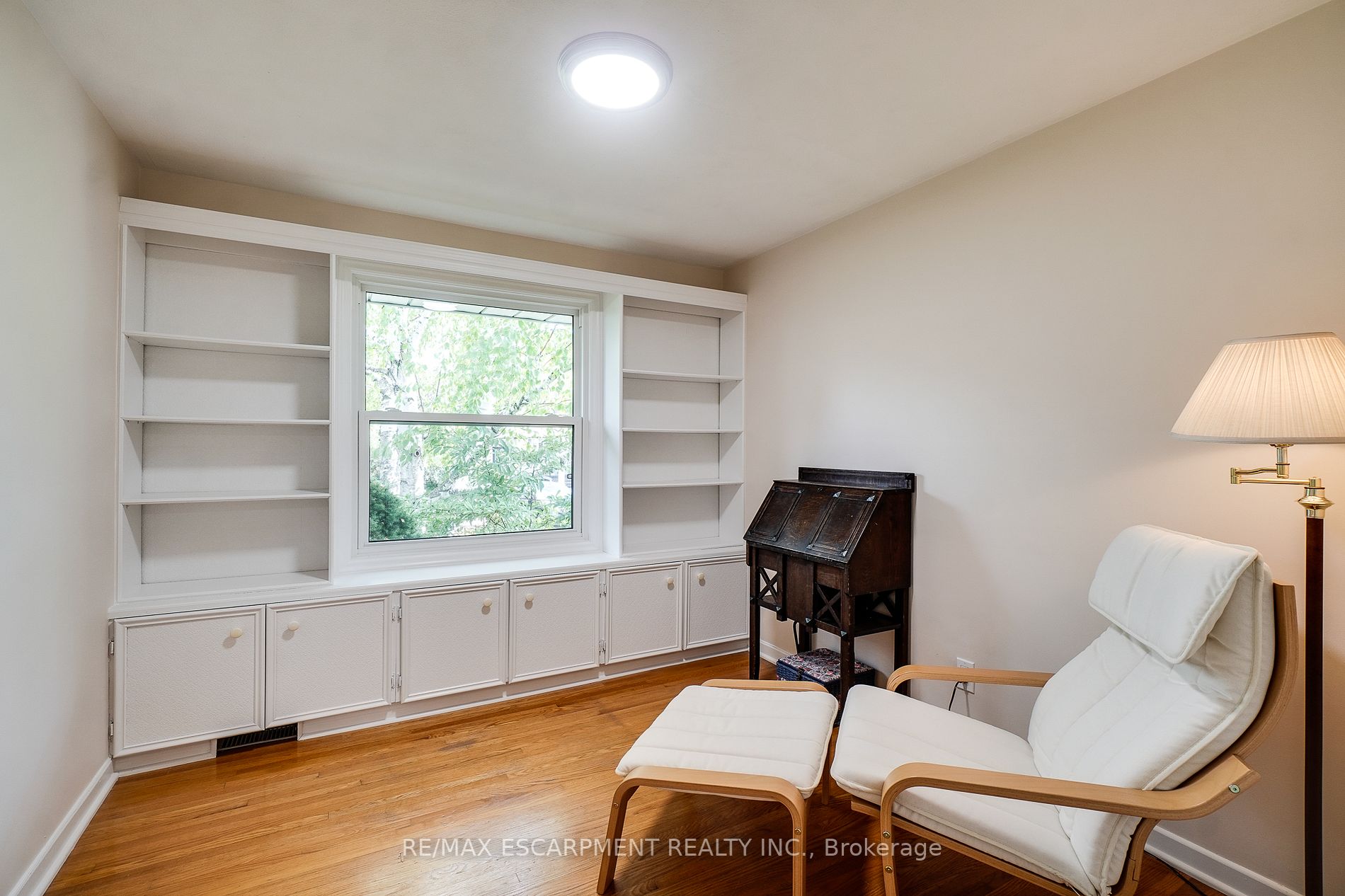 3467 Geneva Pl