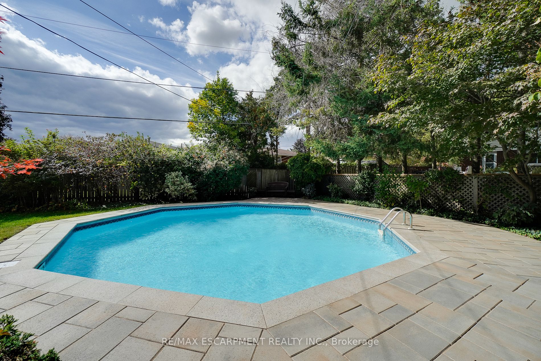 3467 Geneva Pl