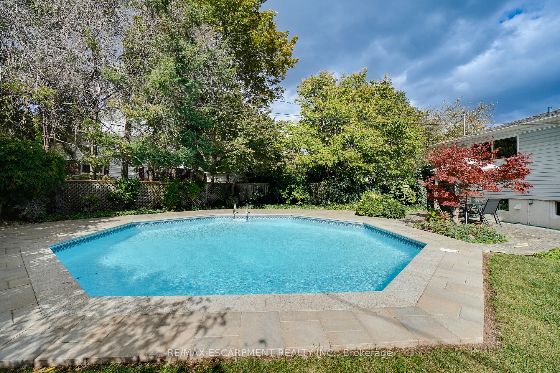 3467 Geneva Pl
