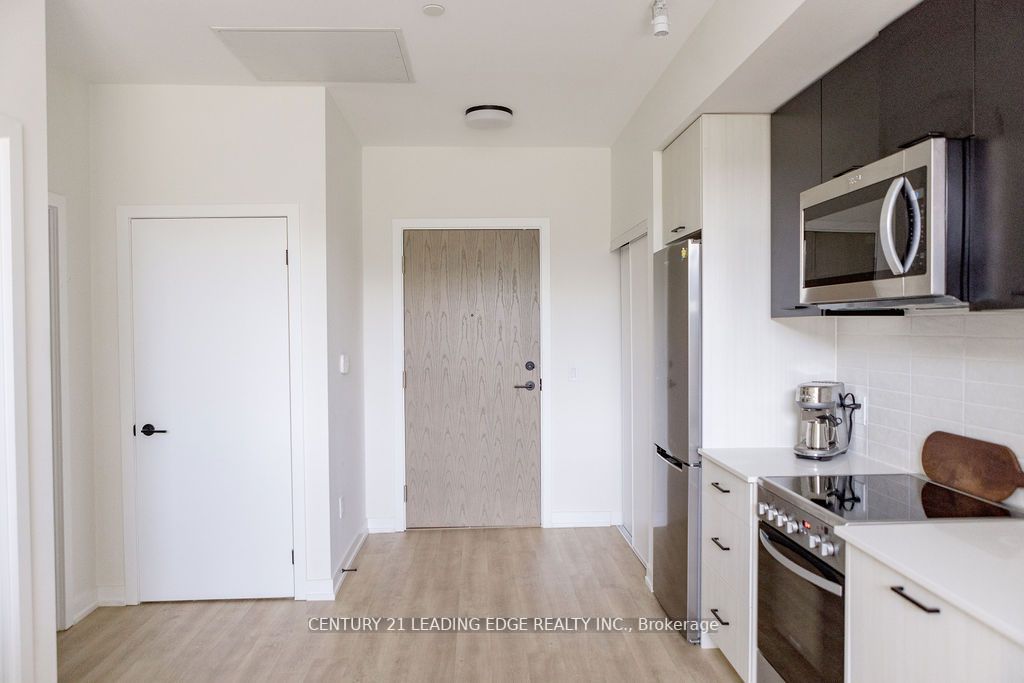 2300 St. Clair Ave W, #116