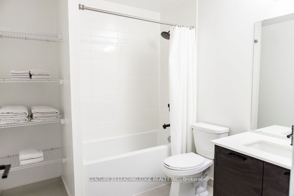 2300 St. Clair Ave W, #116