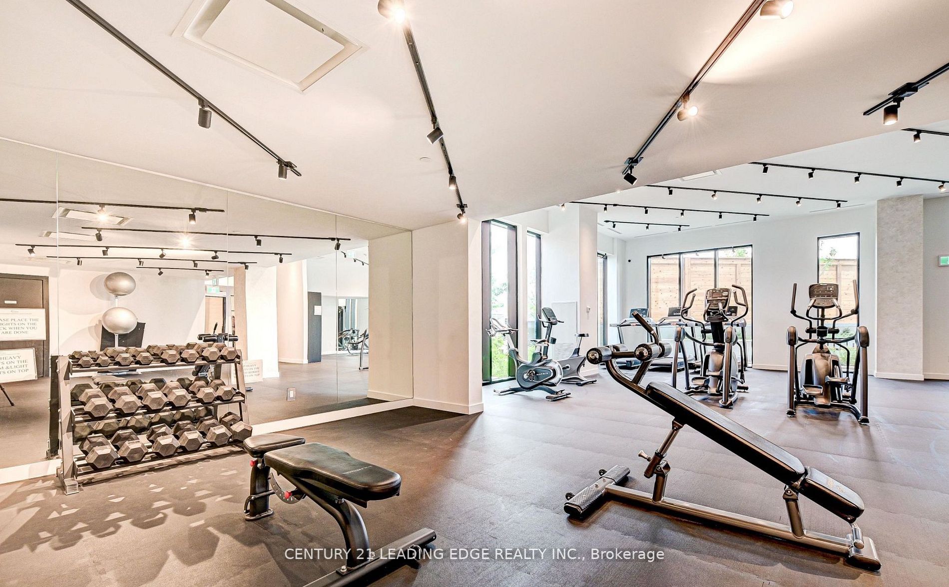 2300 St. Clair Ave W, #116