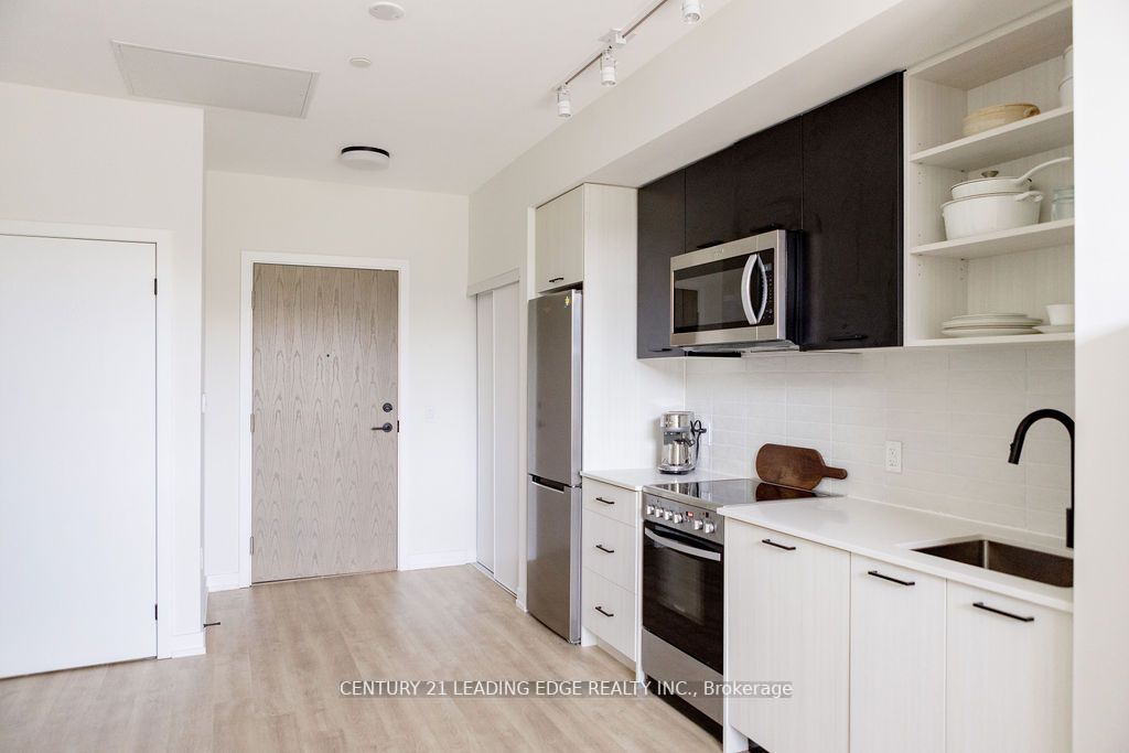 2300 St. Clair Ave W, #116