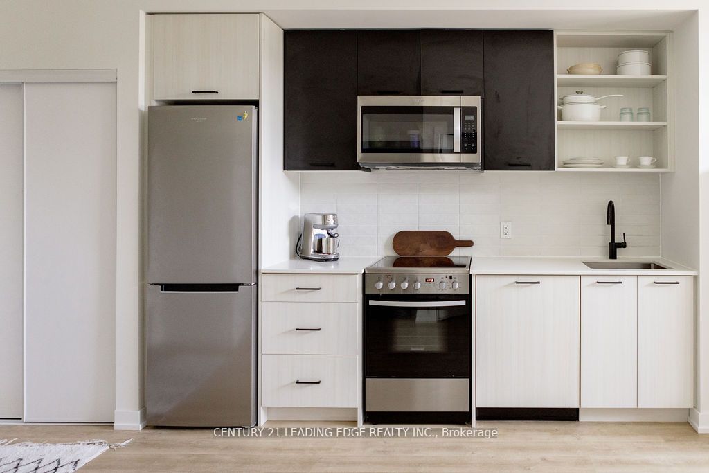 2300 St. Clair Ave W, #116
