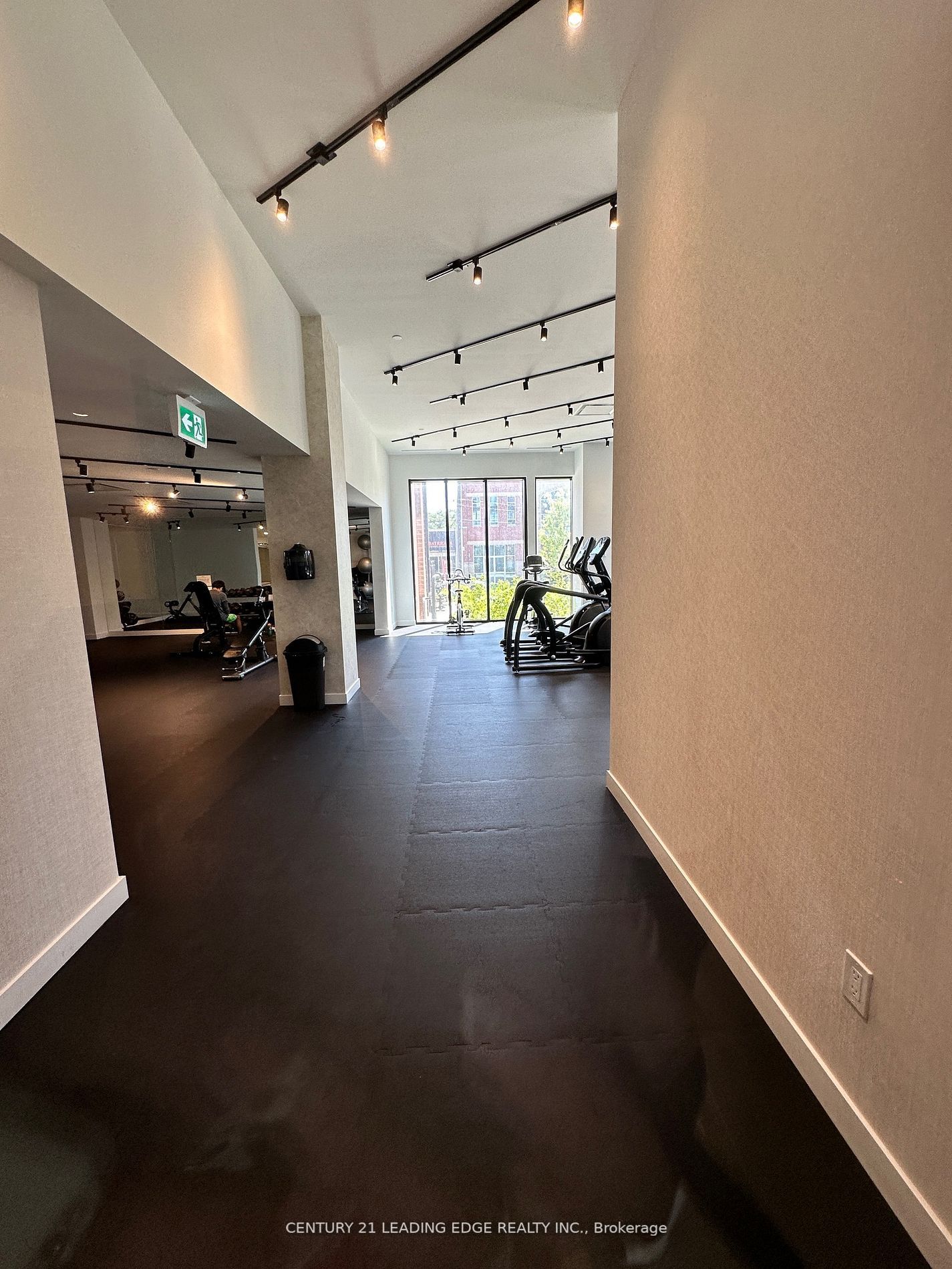 2300 St. Clair Ave W, #116