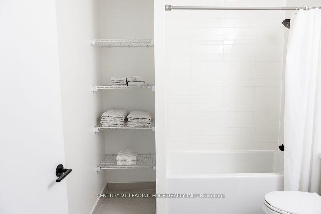 2300 St. Clair Ave W, #116