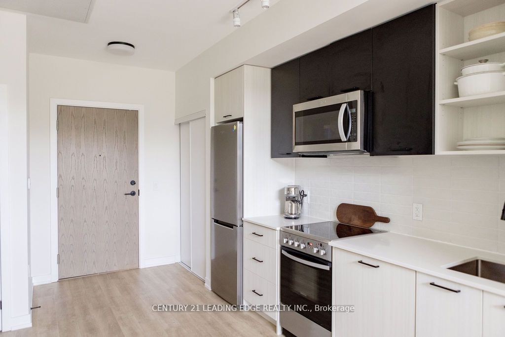 2300 St. Clair Ave W, #116