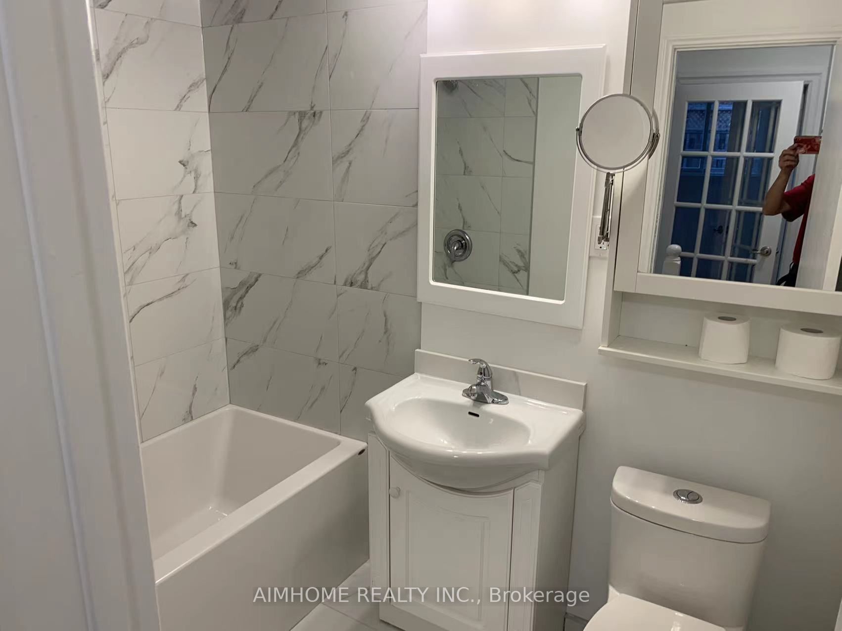 1321 Redbank Cres, #Lower