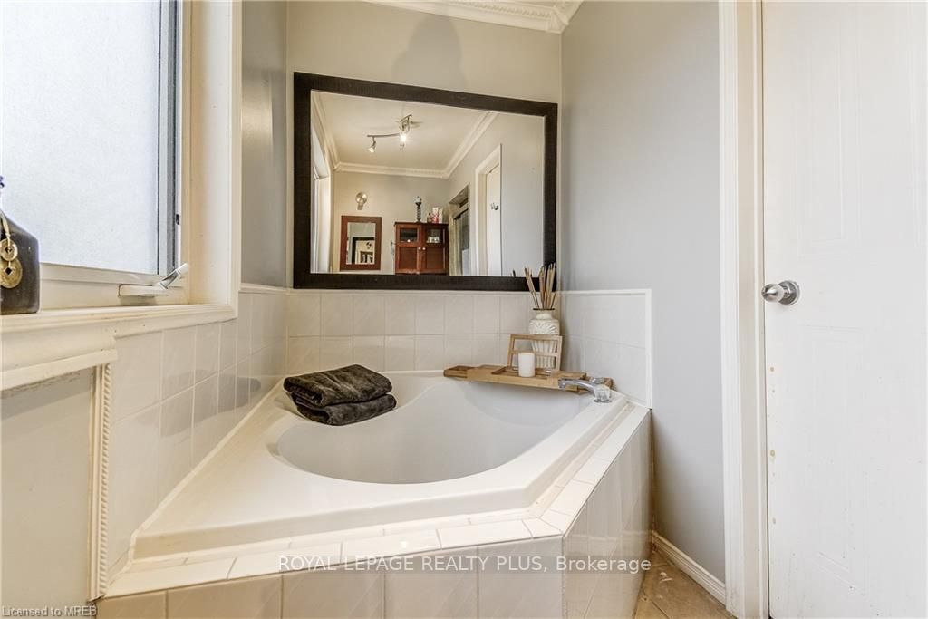 63 Stewart Maclaren Rd, #117