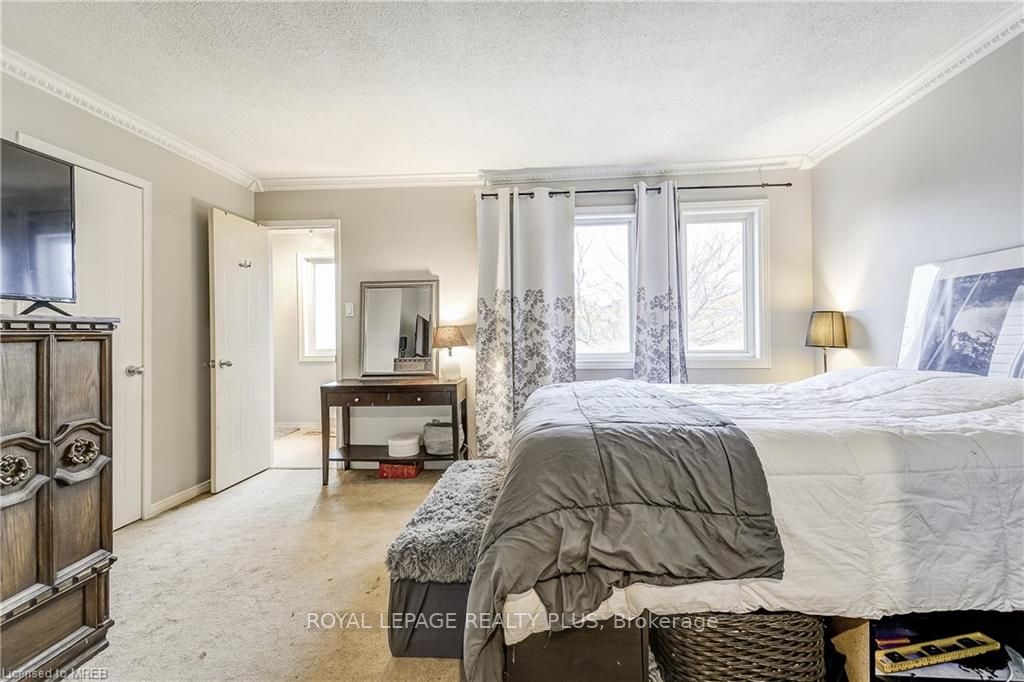 63 Stewart Maclaren Rd, #117