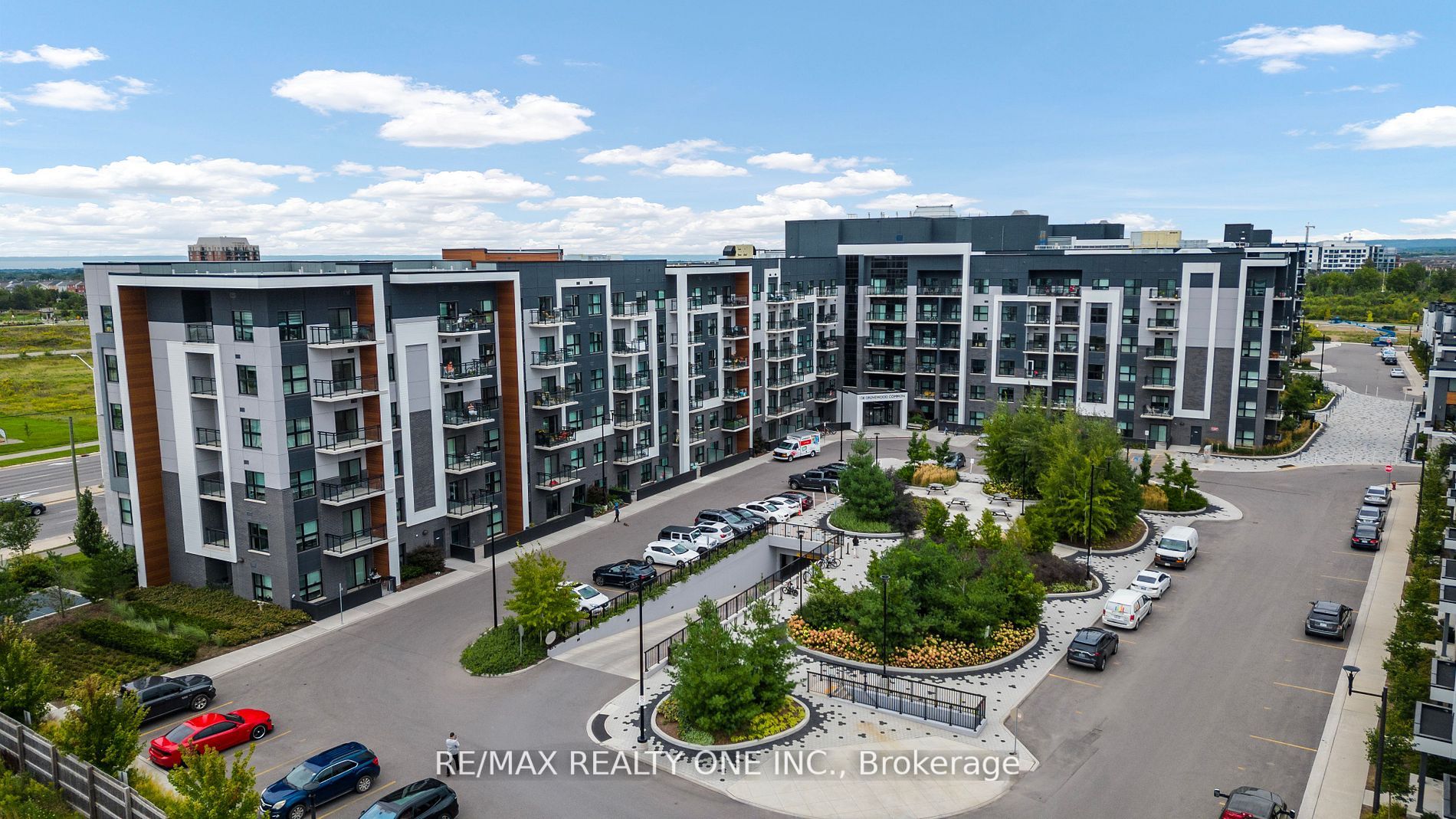128 Grovewood Common, #614