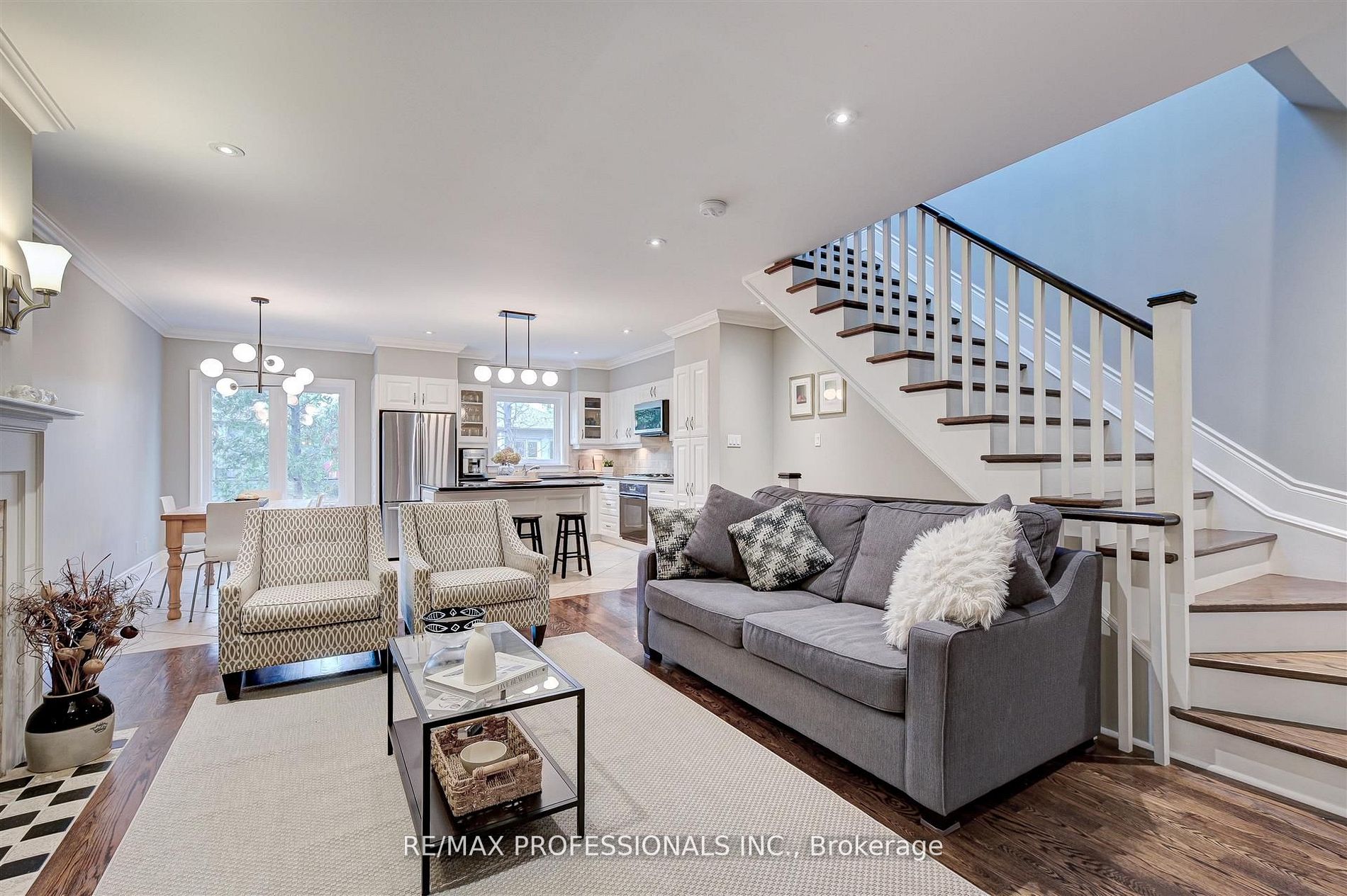6 Marquis Ave