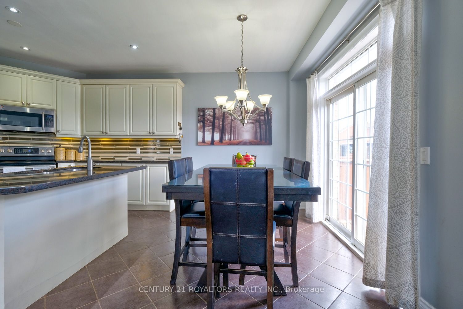25 Autumn Arbour Road