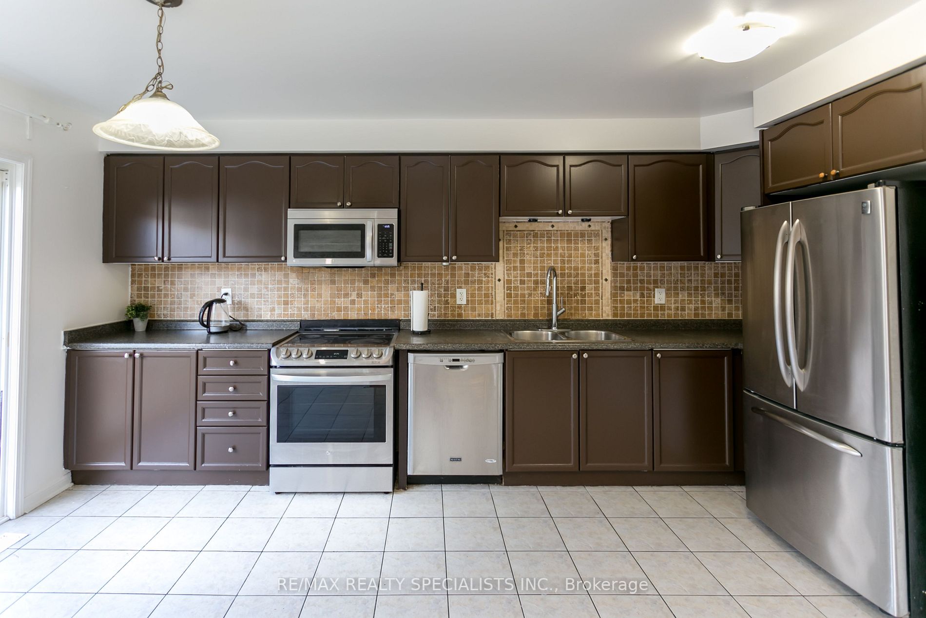 866 Shepherd Place