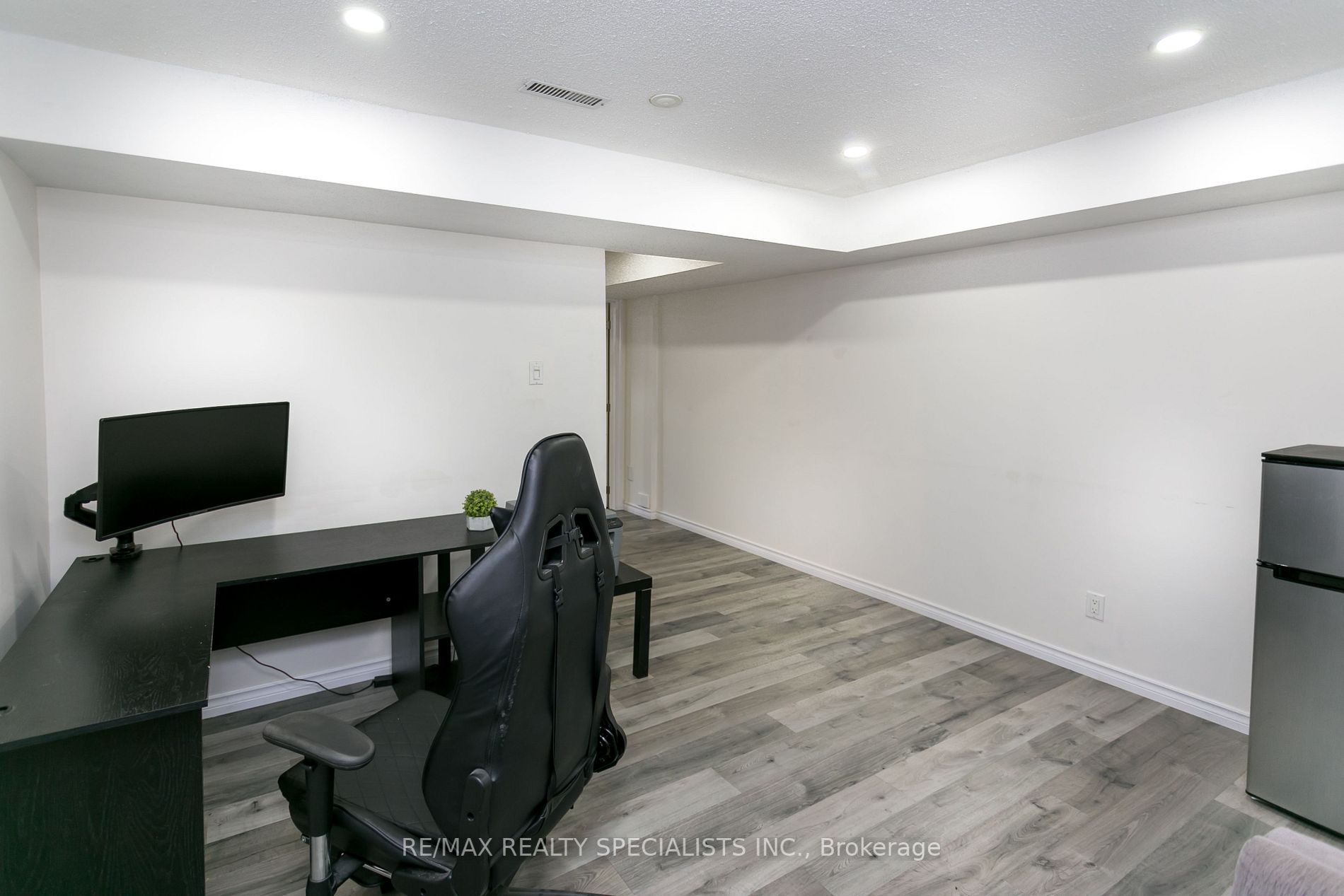 866 Shepherd Place