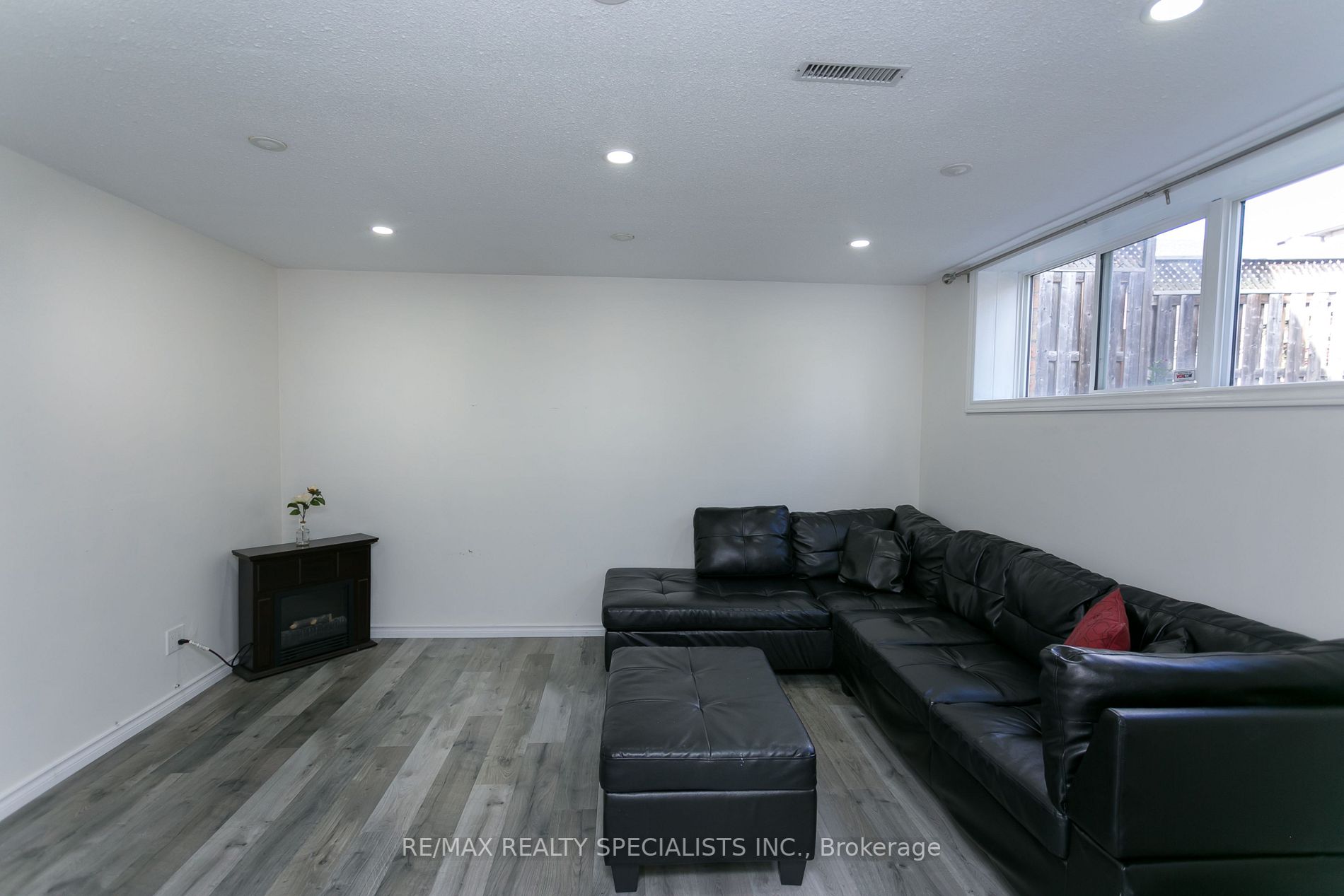 866 Shepherd Place