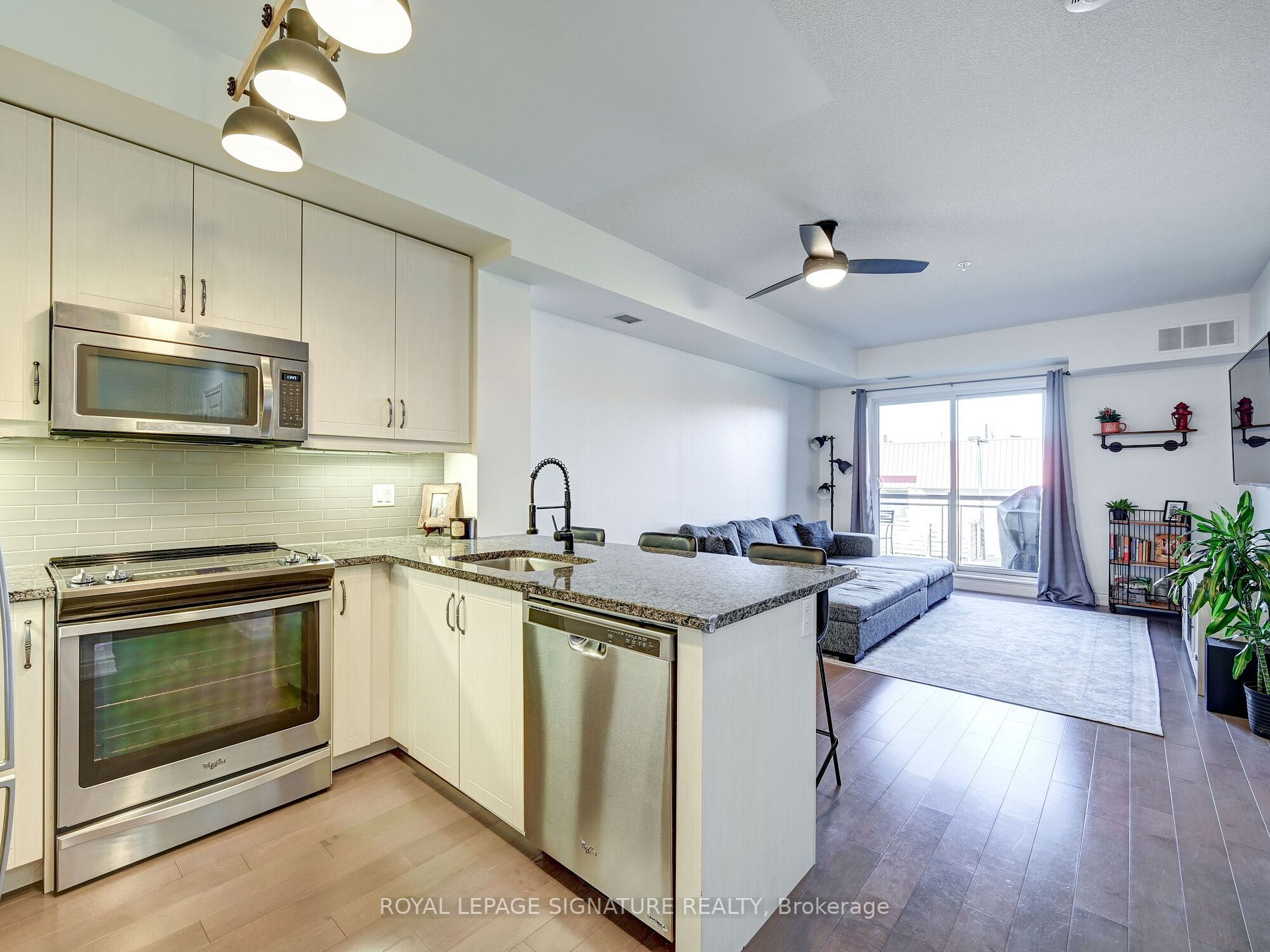 3170 Erin Mills Pkwy, #212