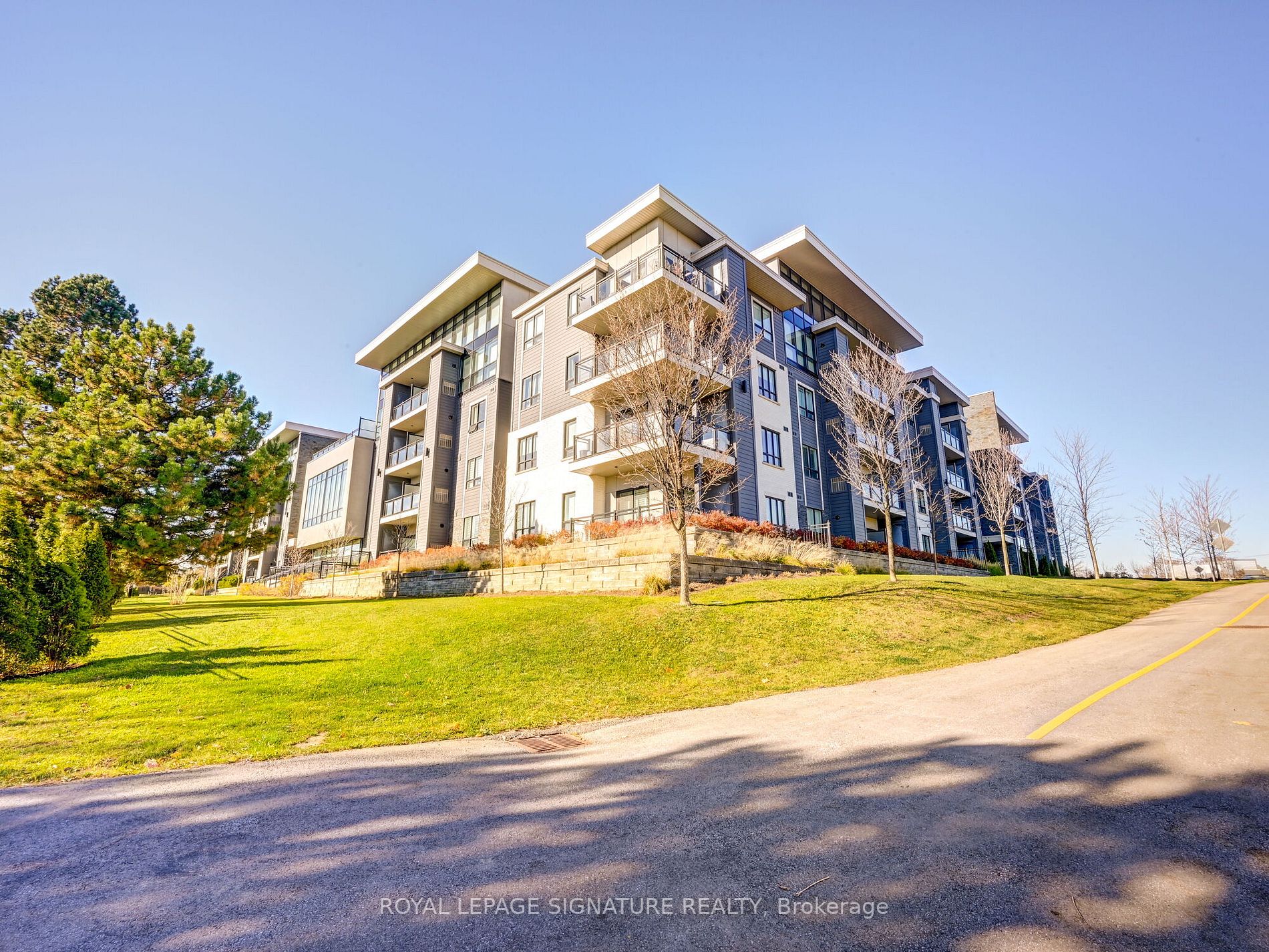 3170 Erin Mills Pkwy, #212