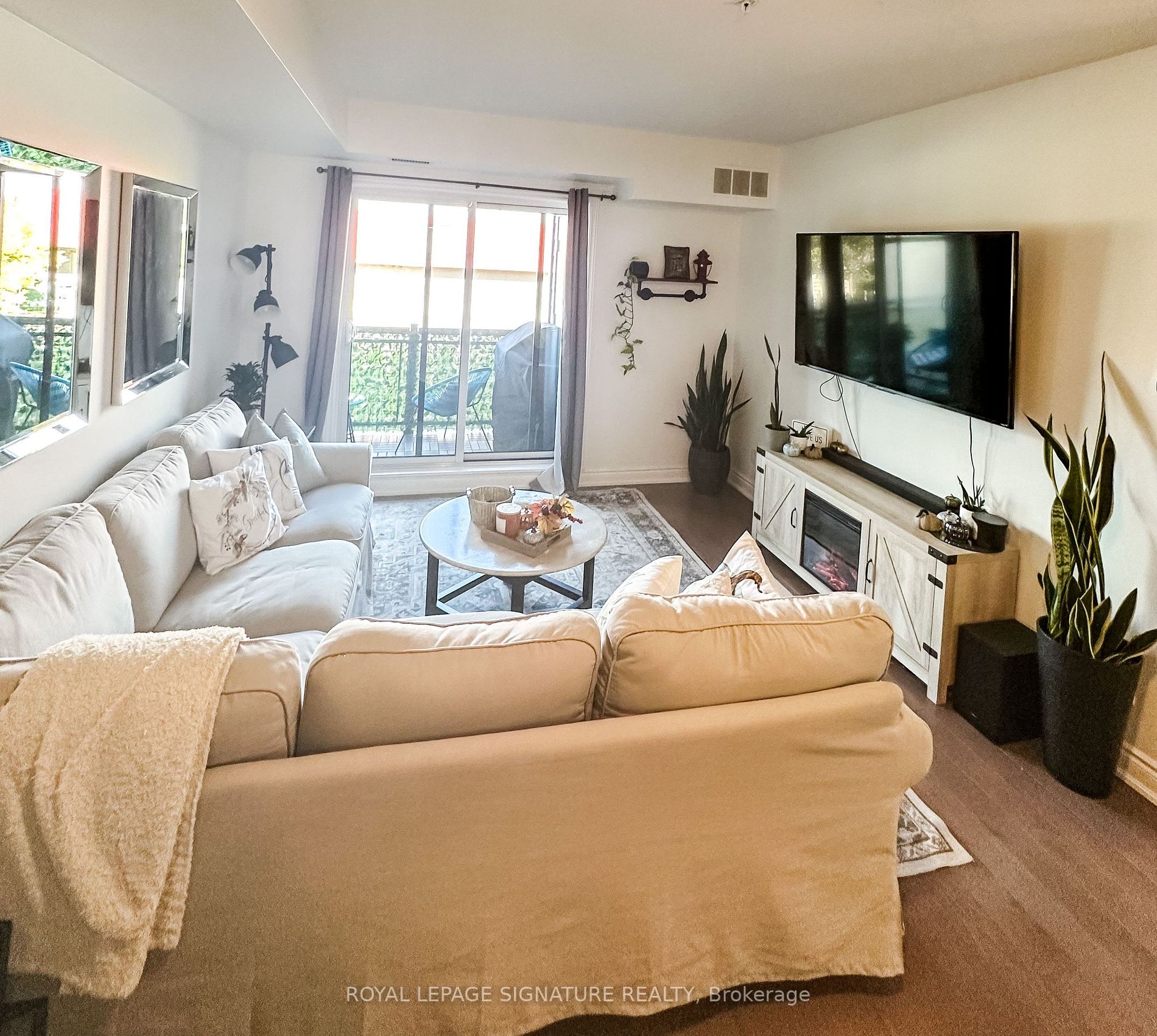 3170 Erin Mills Pkwy, #212