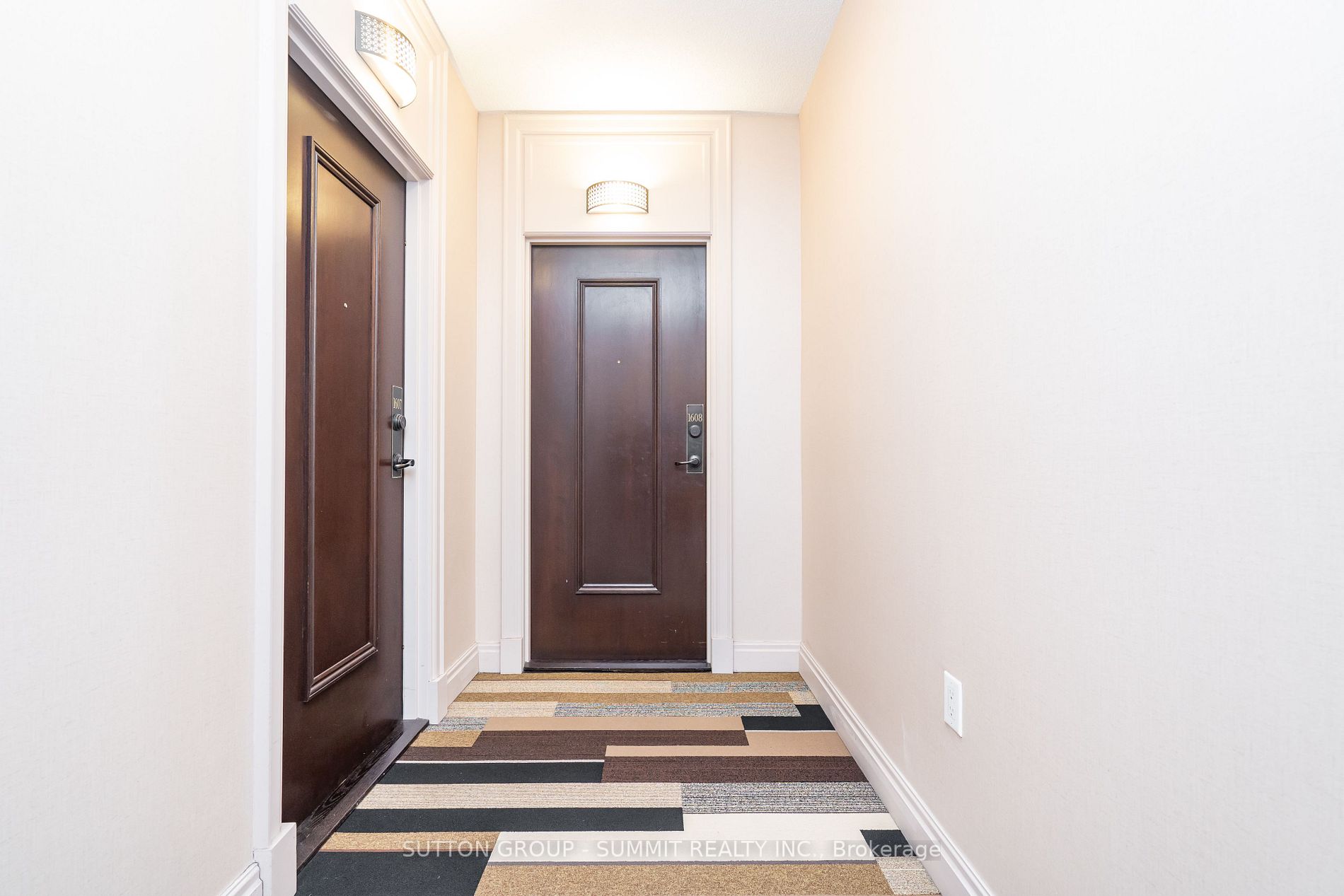 385 Prince Of Wales Dr S, #1608