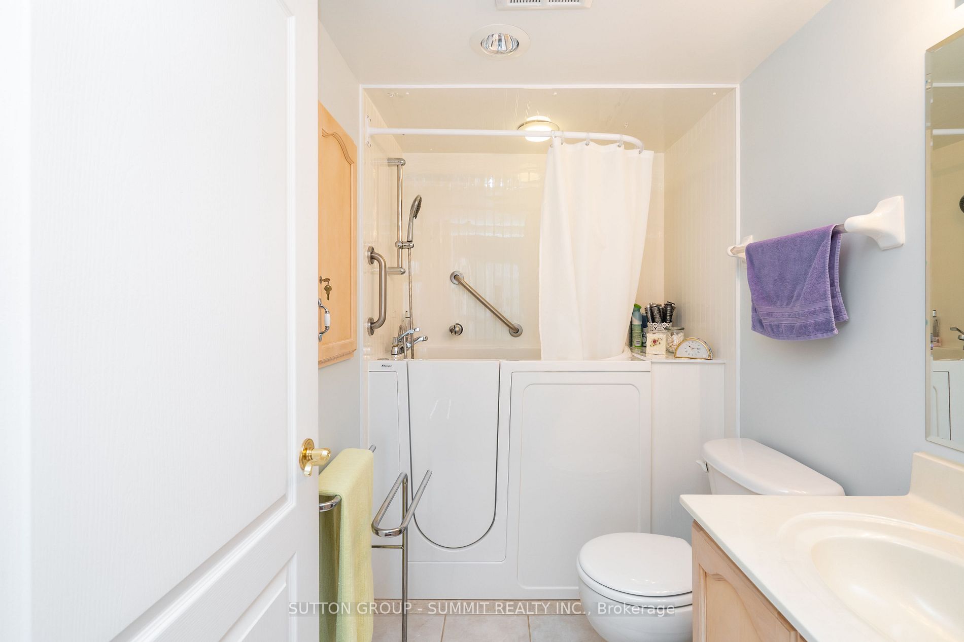 350 Princess Royal Dr, #1408