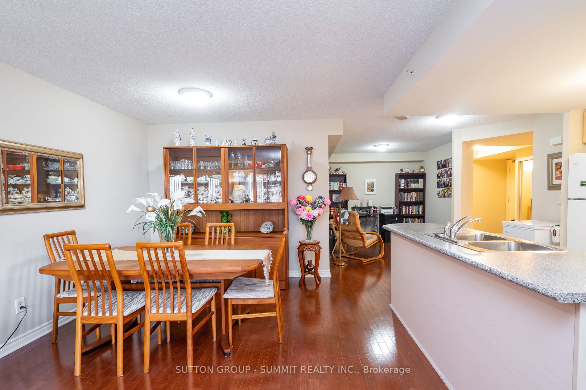 350 Princess Royal Dr, #1408