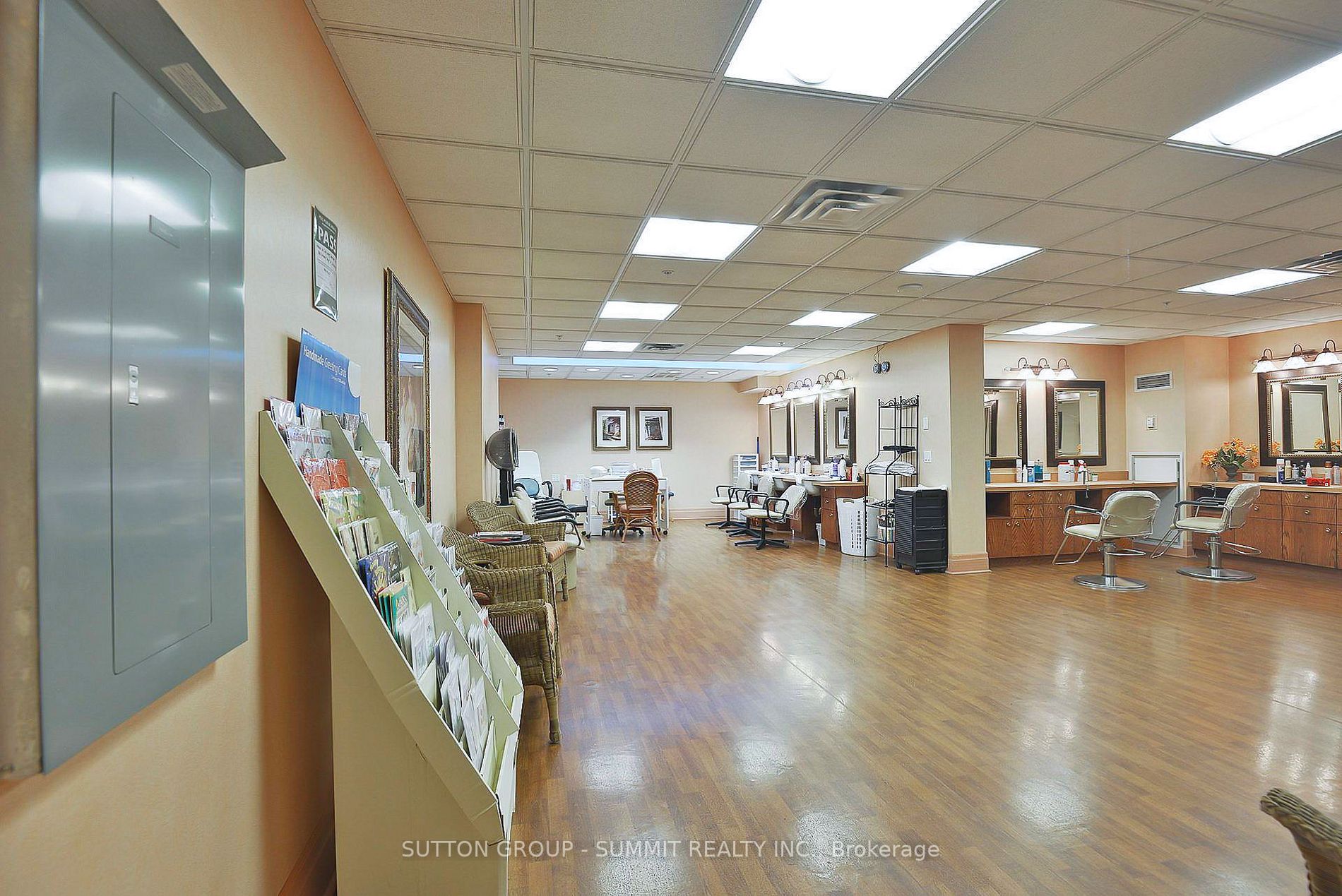 350 Princess Royal Dr, #1408