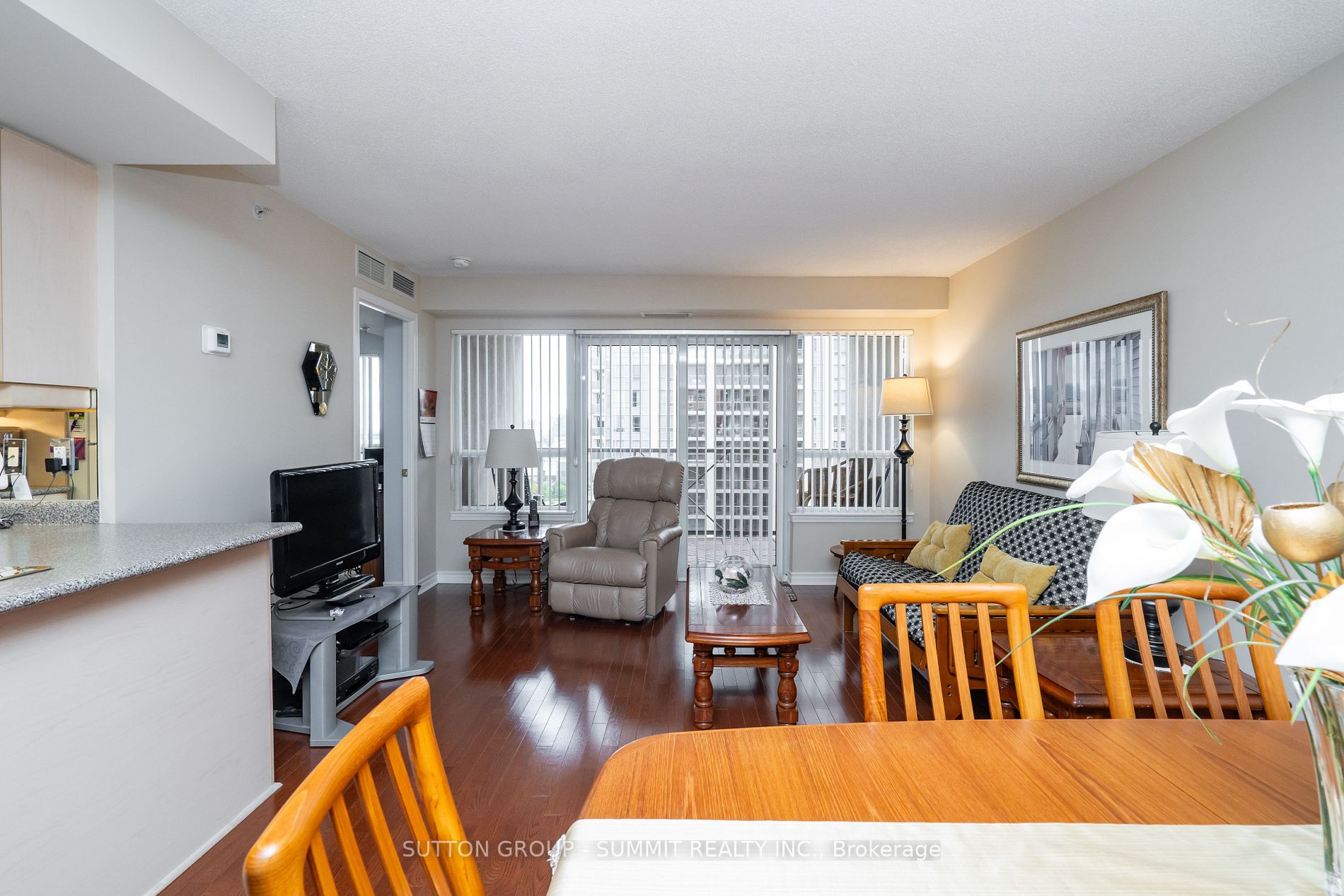 350 Princess Royal Dr, #1408