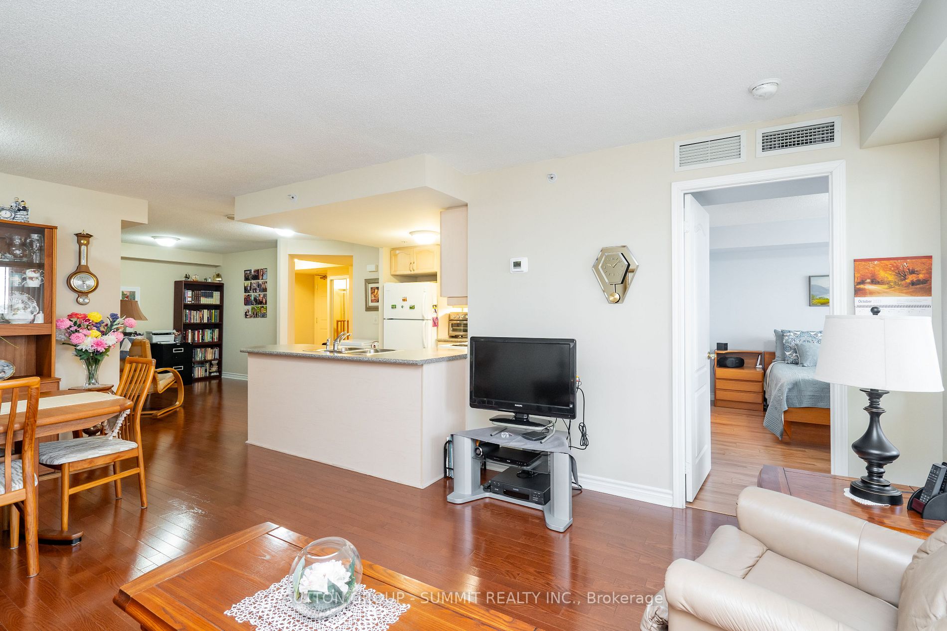 350 Princess Royal Dr, #1408