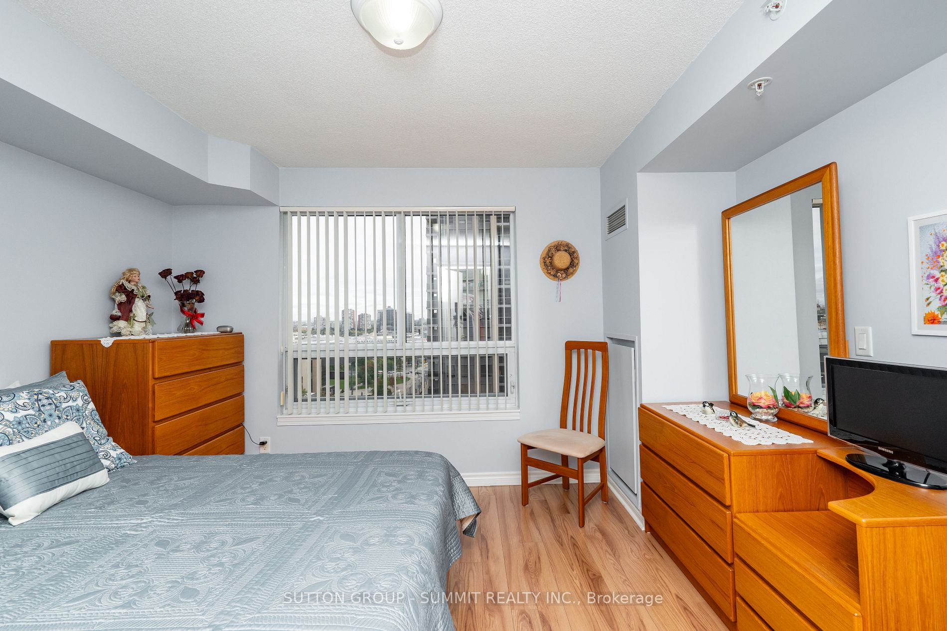 350 Princess Royal Dr, #1408
