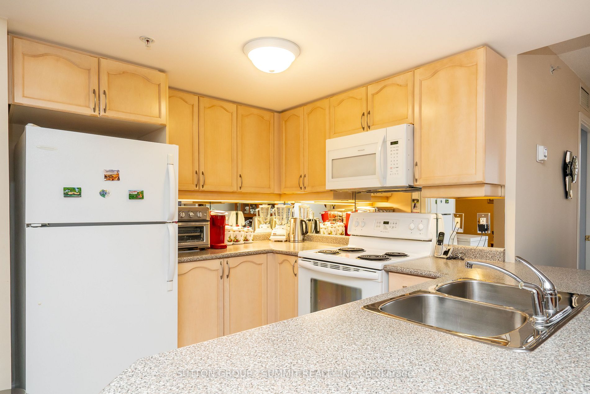 350 Princess Royal Dr, #1408