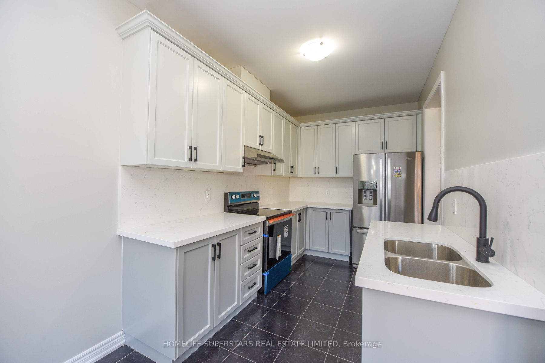 71 Speedwell St