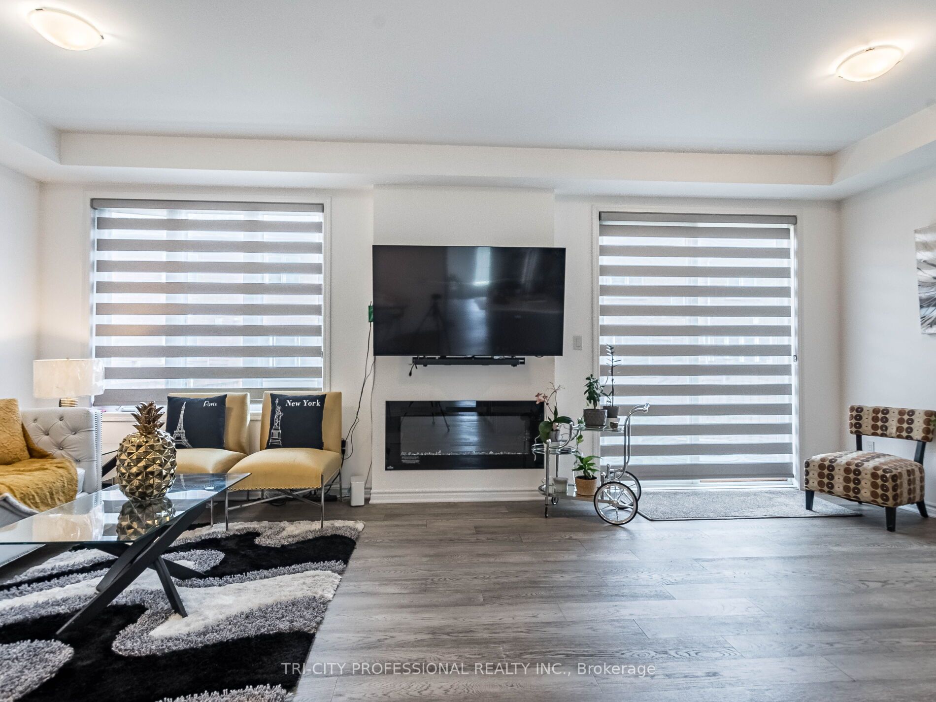 632 Kennedy Circ W
