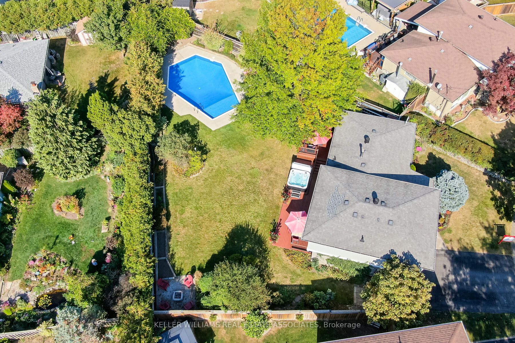 93 Irwin Cres
