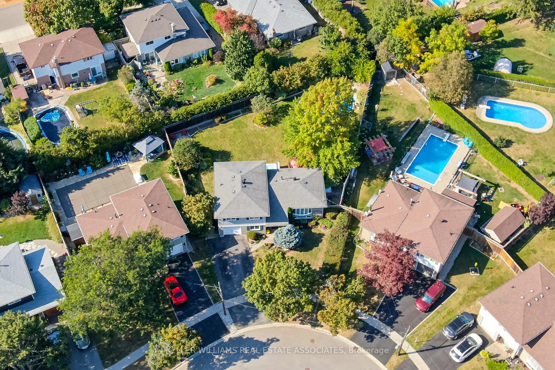93 Irwin Cres