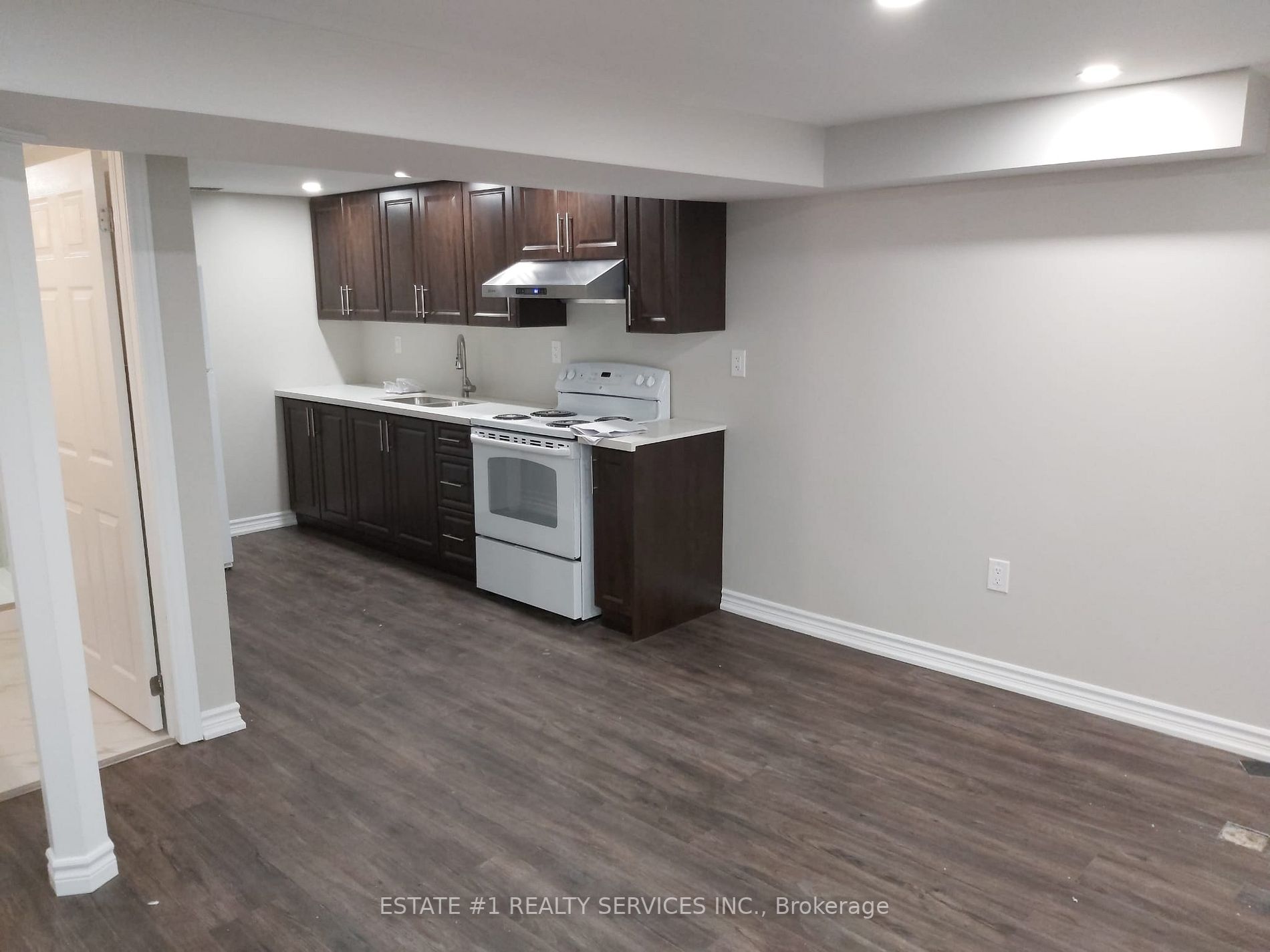 66 Caledon Cres Cres N